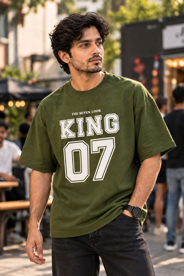 Men's Army Green Oversized King 07 Graphic T-Shirt