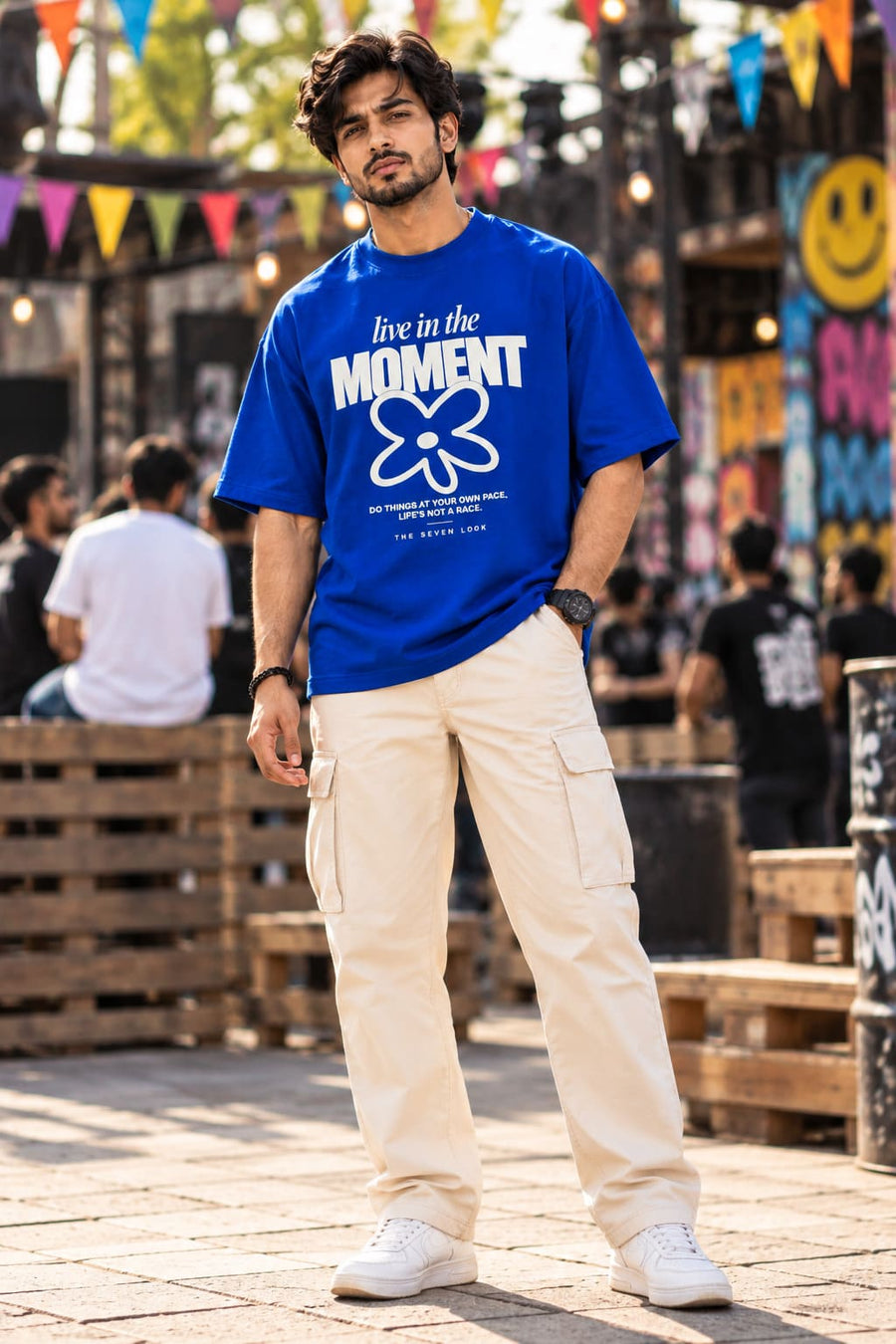 Men's Blue Oversized Live in the Moment Graphic T-Shirt