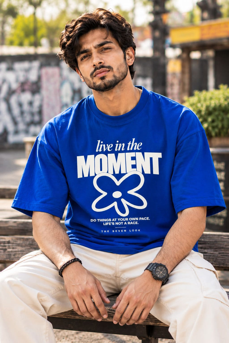 Men's Blue Oversized Live in the Moment Graphic T-Shirt